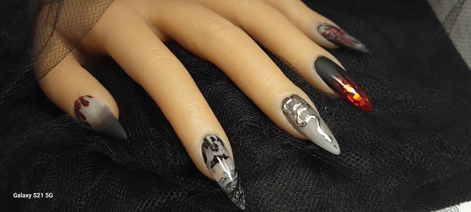 Hand Painted Long Stiletto Press On Nails - Size Medium